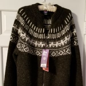 Authentic Icelandic Sweater